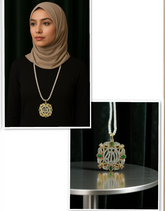 Calligraphic Pendant 0018