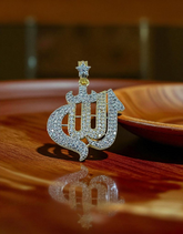 Calligraphic Pendant 0021