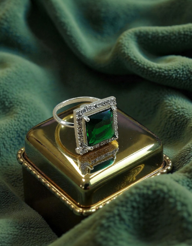 AD Zircons Ring 0021