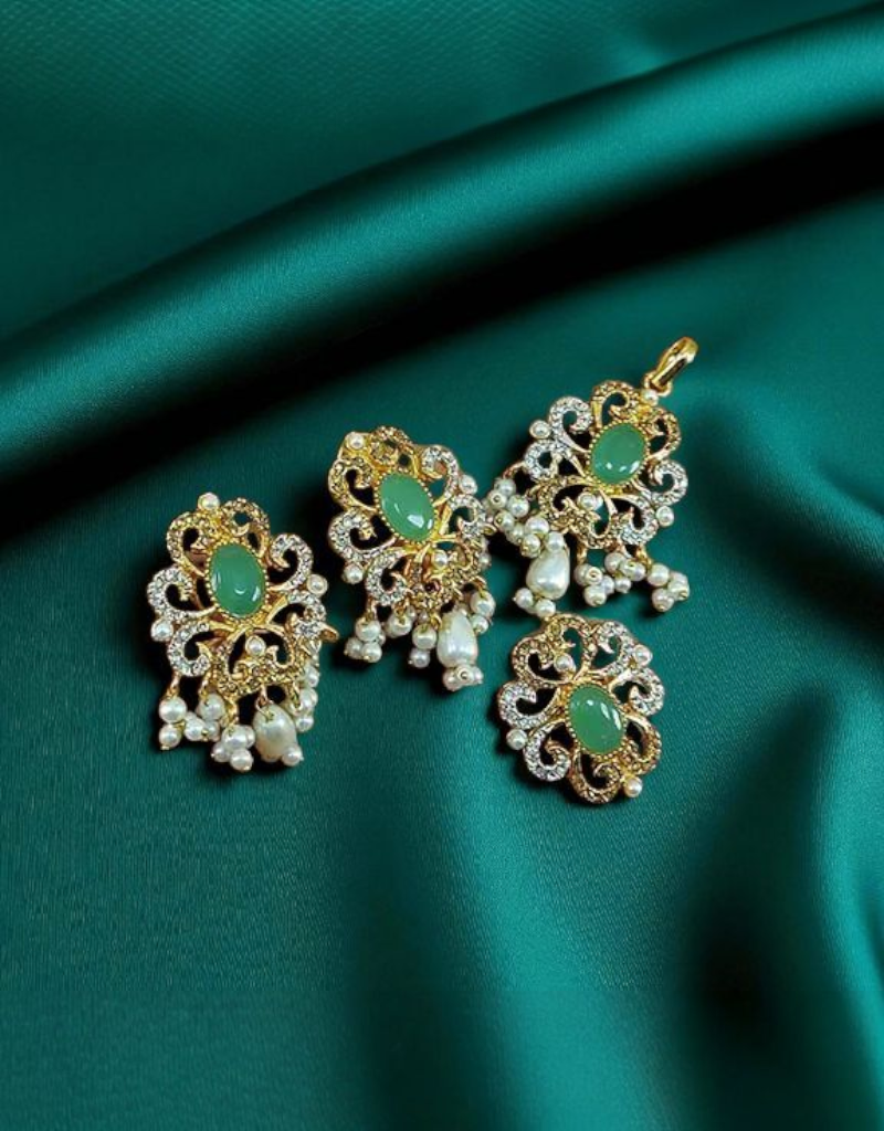 Other Pendant Set 0012
