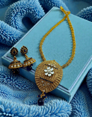 Traditional Pendant Set 0007