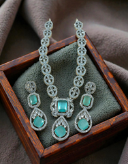 Zircons Necklace Set 0030