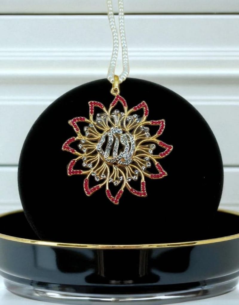 Calligraphic Pendant 0012