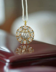 Calligraphic Pendant 0013