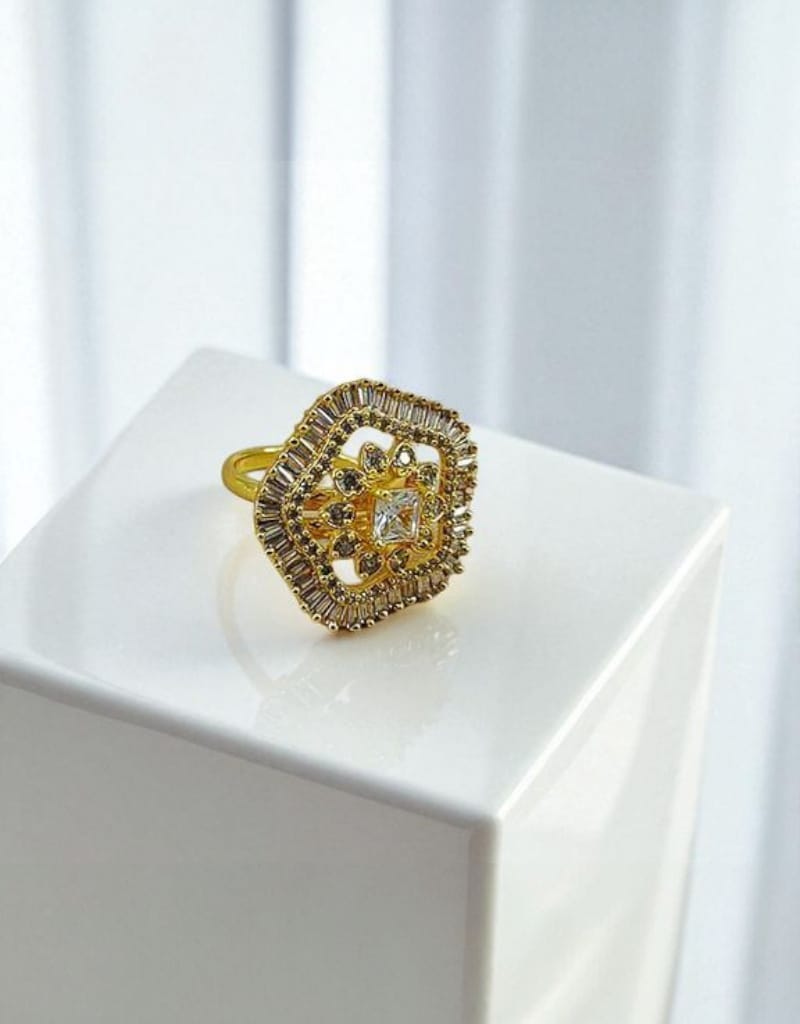 AD Zircons Ring 0010