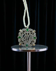 Calligraphic Pendant 0019