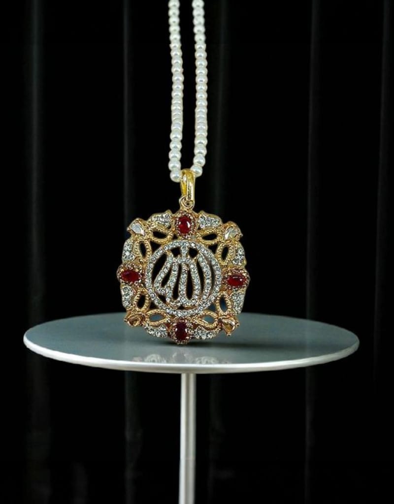 Calligraphic Pendant 0018