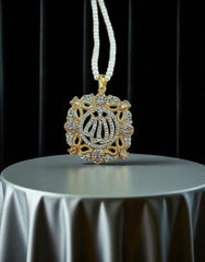 Calligraphic Pendant 0018