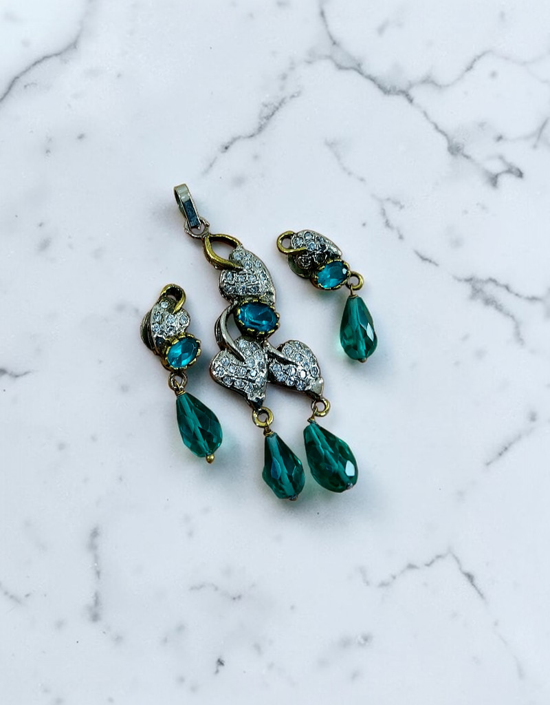 Zircons Pendant Set 0021