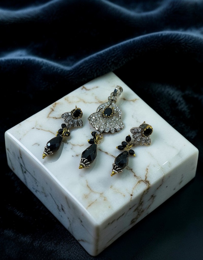 Zircons Pendant Set 0020