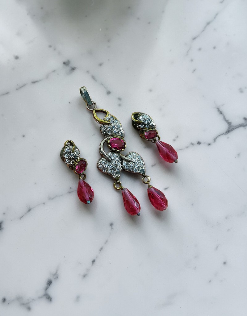 Zircons Pendant Set 0021