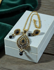 Traditional Pendant Set 0012