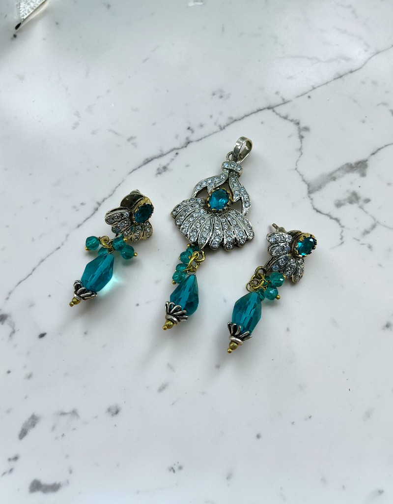 Zircons Pendant Set 0020